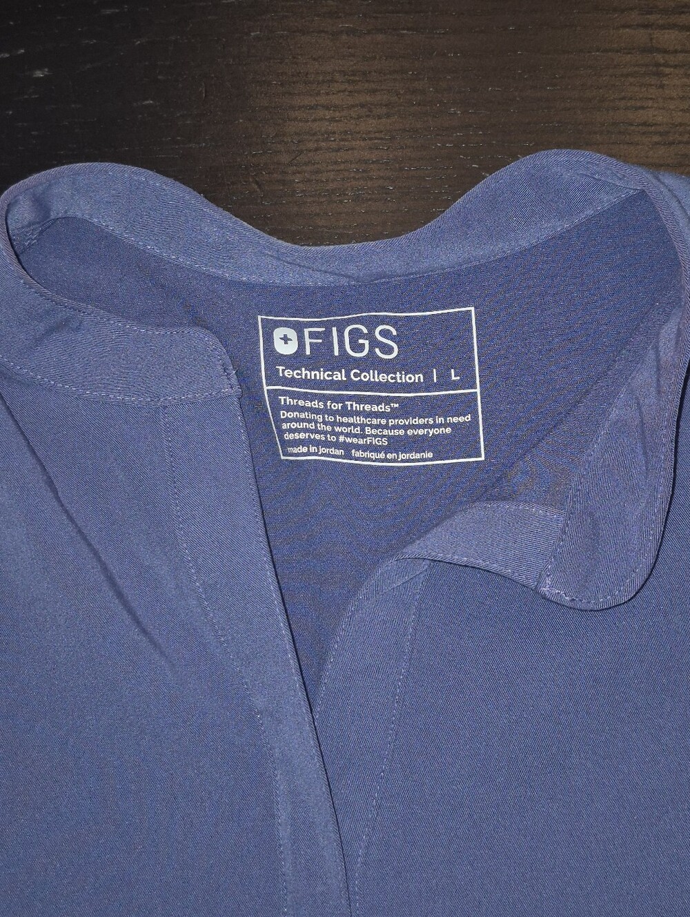 FIGS Rafaela Scrub Top In Wayfarer - Picture 2 of 4